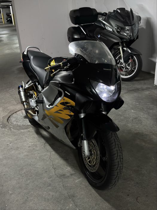 Honda Cbr 600 F4