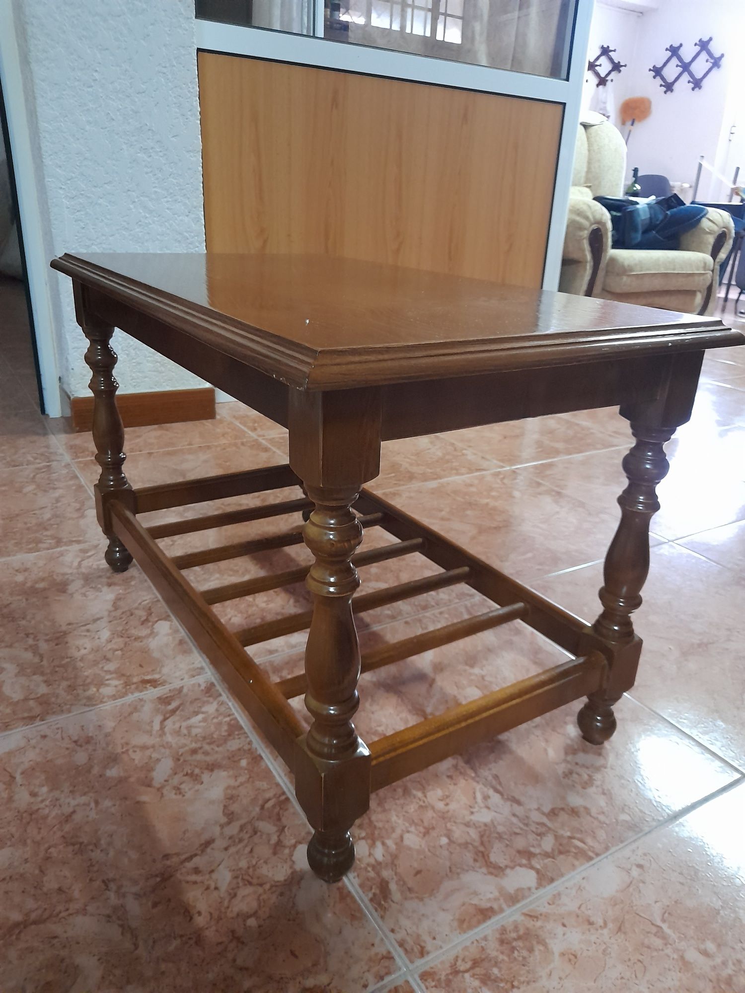Mesa de centro em madeira