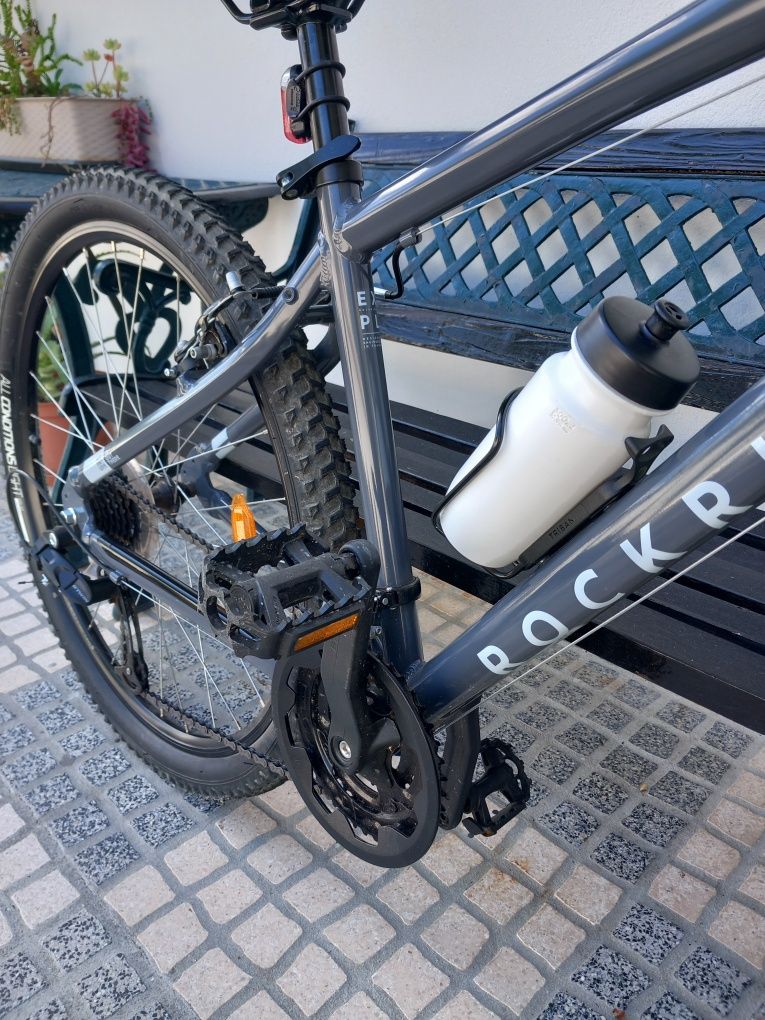 Bicicleta semi-nova