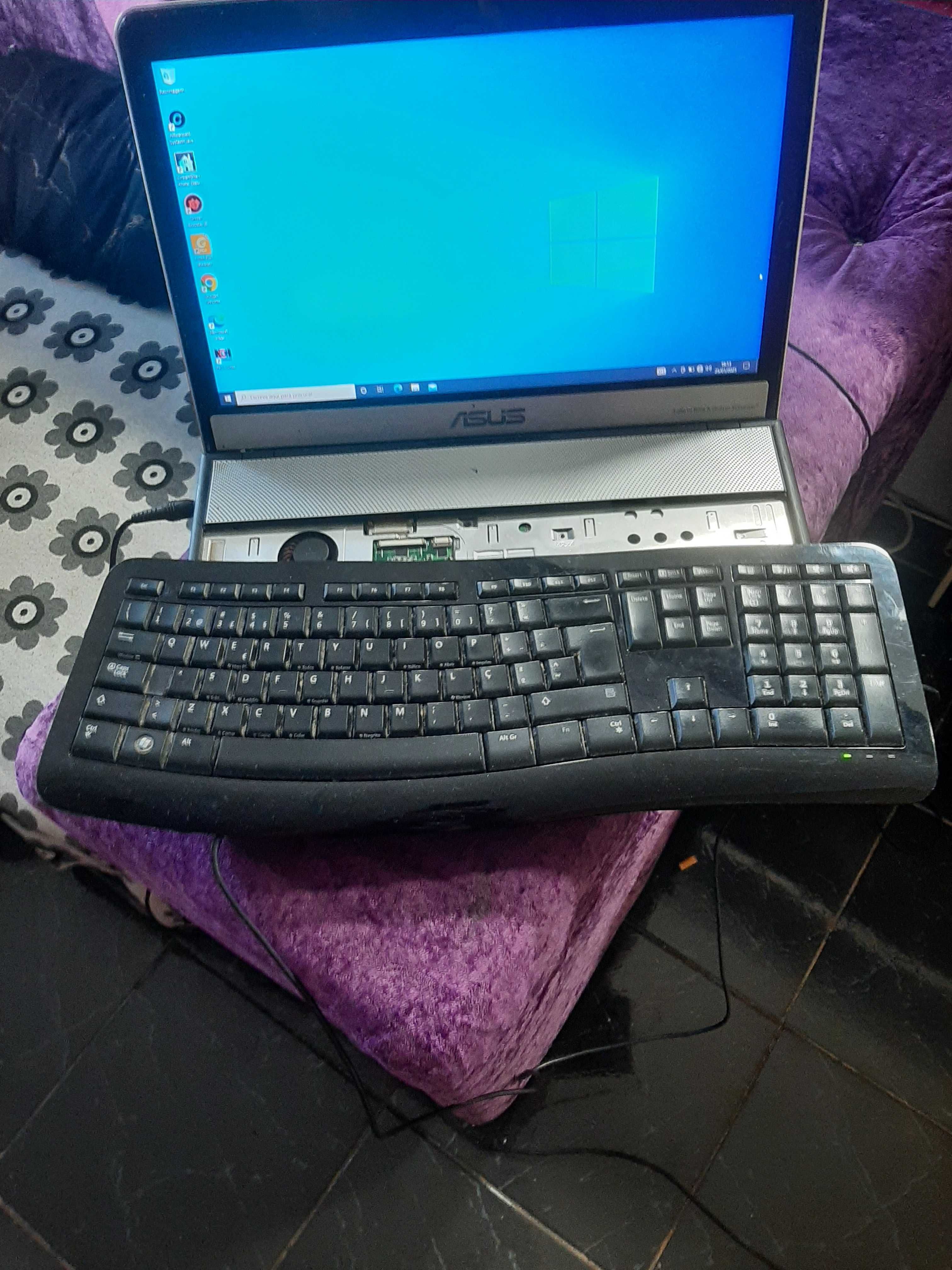 Portátil asus i7 troco ou 70.€