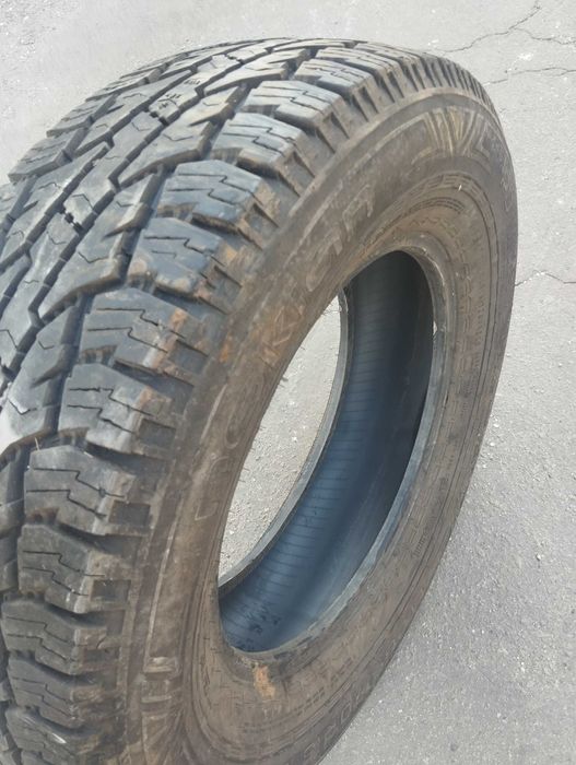 Автомобільні шини