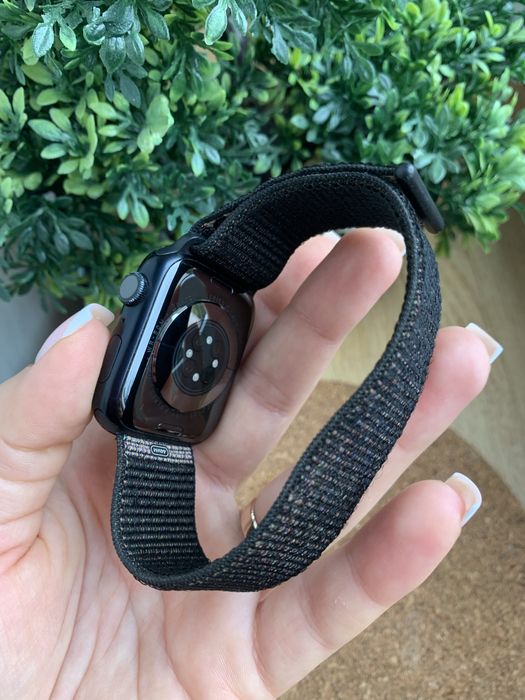 Продаю годинник Apple Watch Series 7 45mm Black.