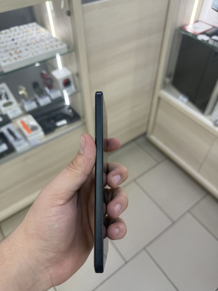 Телефон POCO F5 12/256