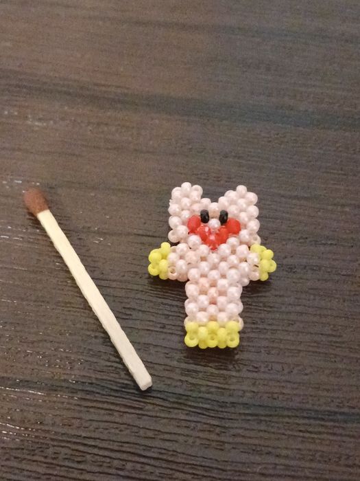 Кісі Місі персонаж з бісера