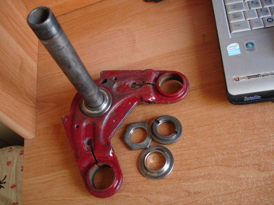 траверса ЯВА 250-350 СТАРУХА оригинал