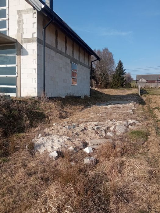Dom w stanie surowym otwartym z działką rolno- budowlaną