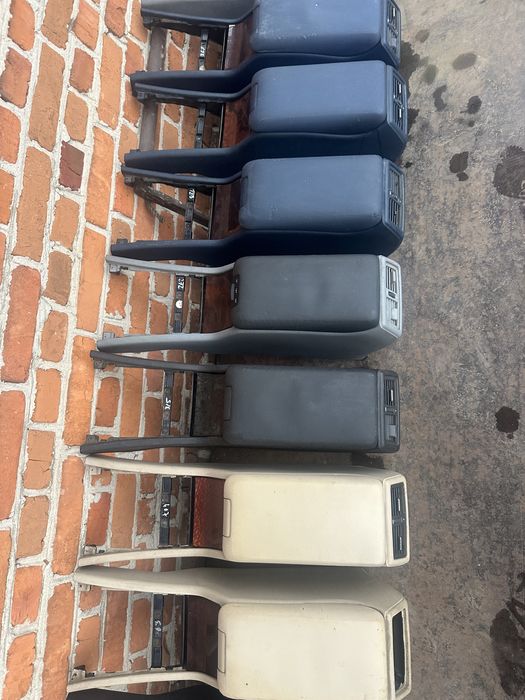 Підлокітник подлокотник центральна консоль Mercedes 210