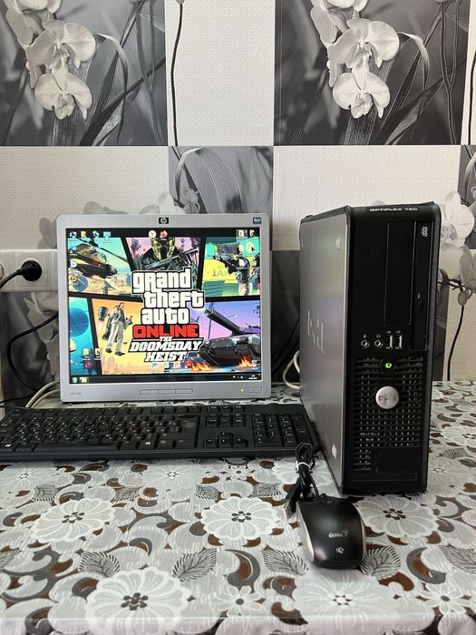 Системный Блок Dell 760 SFX + Монтор + клавиатура и мышка веб камера.