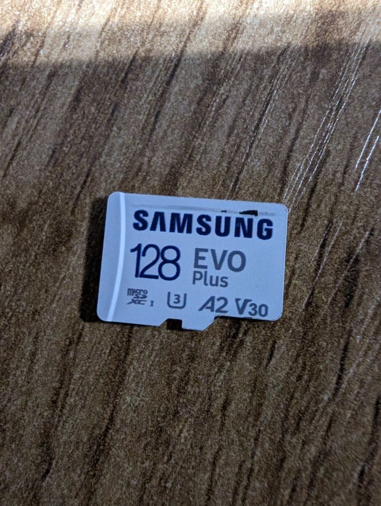 Poco x3 nfc 6/64gb + karta sd Samsung Evo plus 128 GB