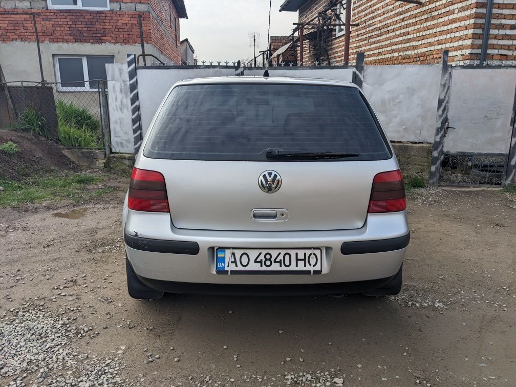 Volkswagen Golf 4