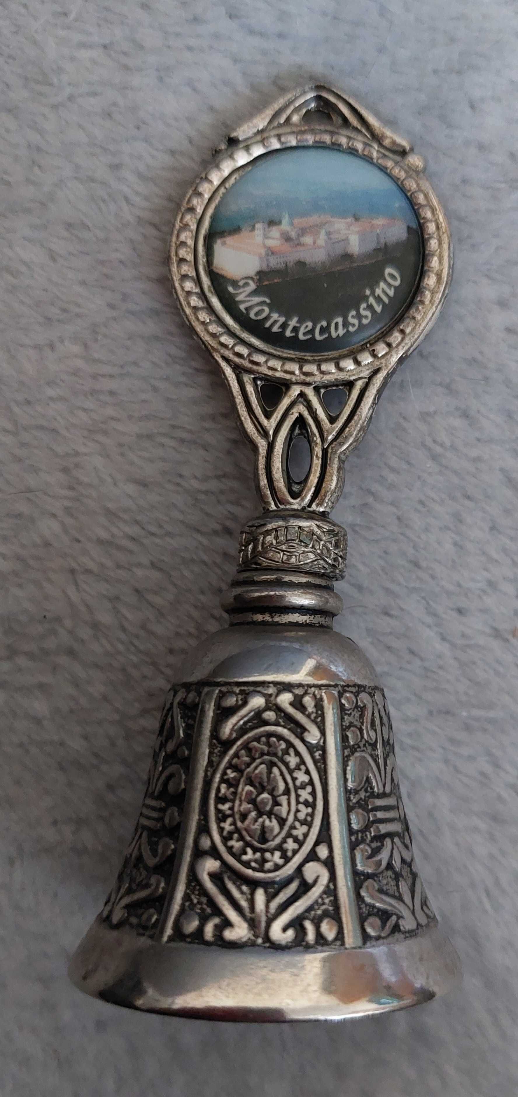 vintage dzwoneczek - pamiątka z Monte Casino z klasztoru Benedyktynów