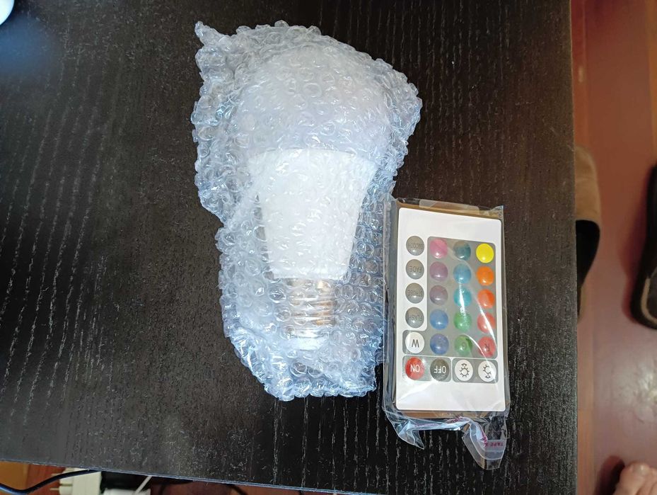 Lâmpada LED em EXCELENTE ESTADO