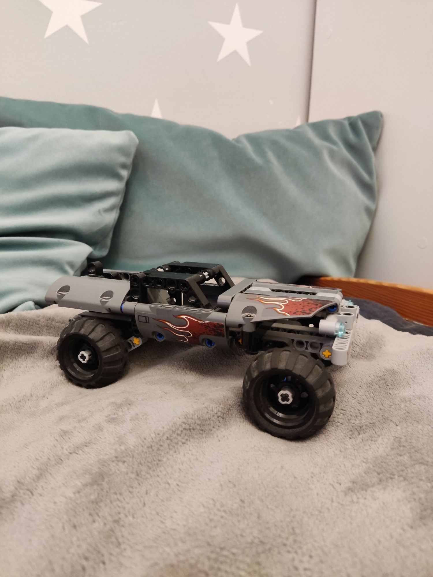 LEGO 42090 Technic Getaway Truck