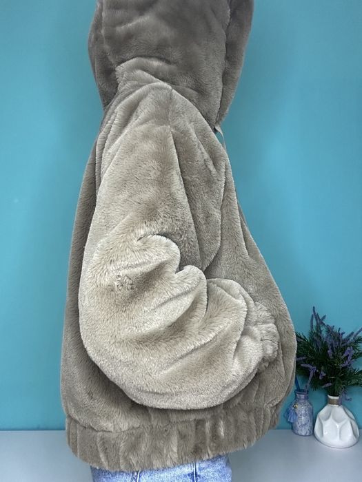 Шубка серого цвета, размер S