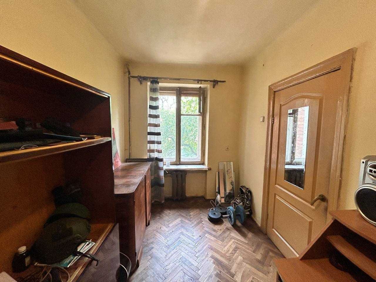 Продаж , 3 кінатана  квартира, вул. Гіпсова