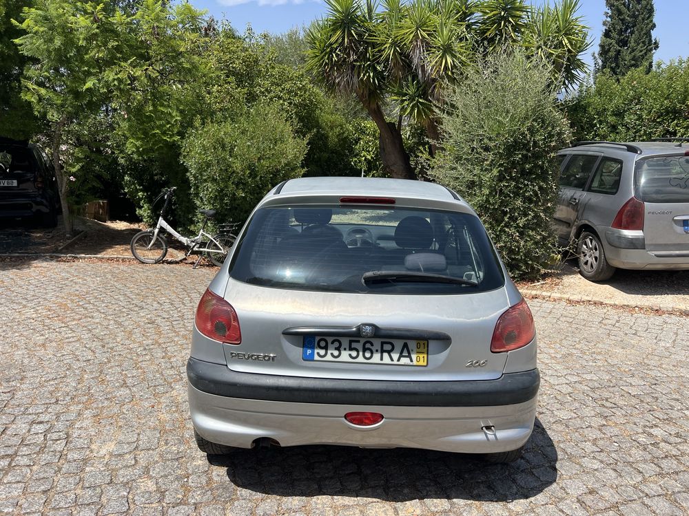 Peugeot 206 a gasolina