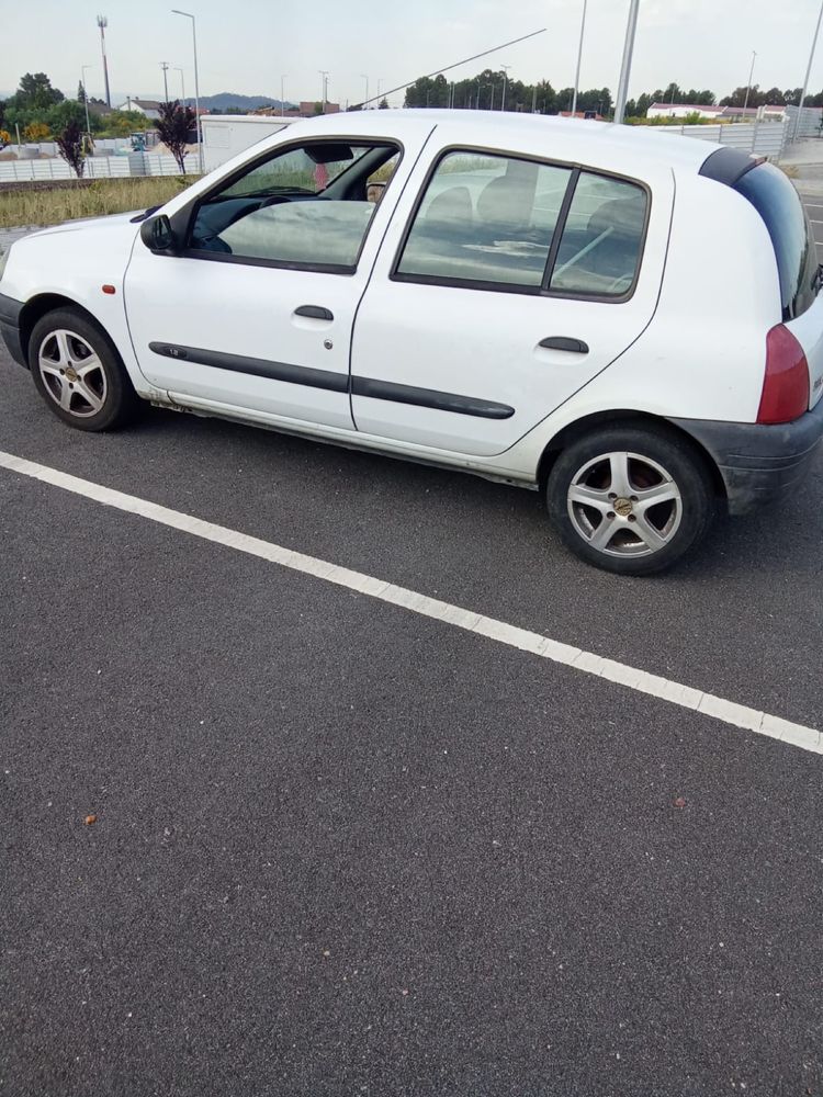 Renault clio 1999