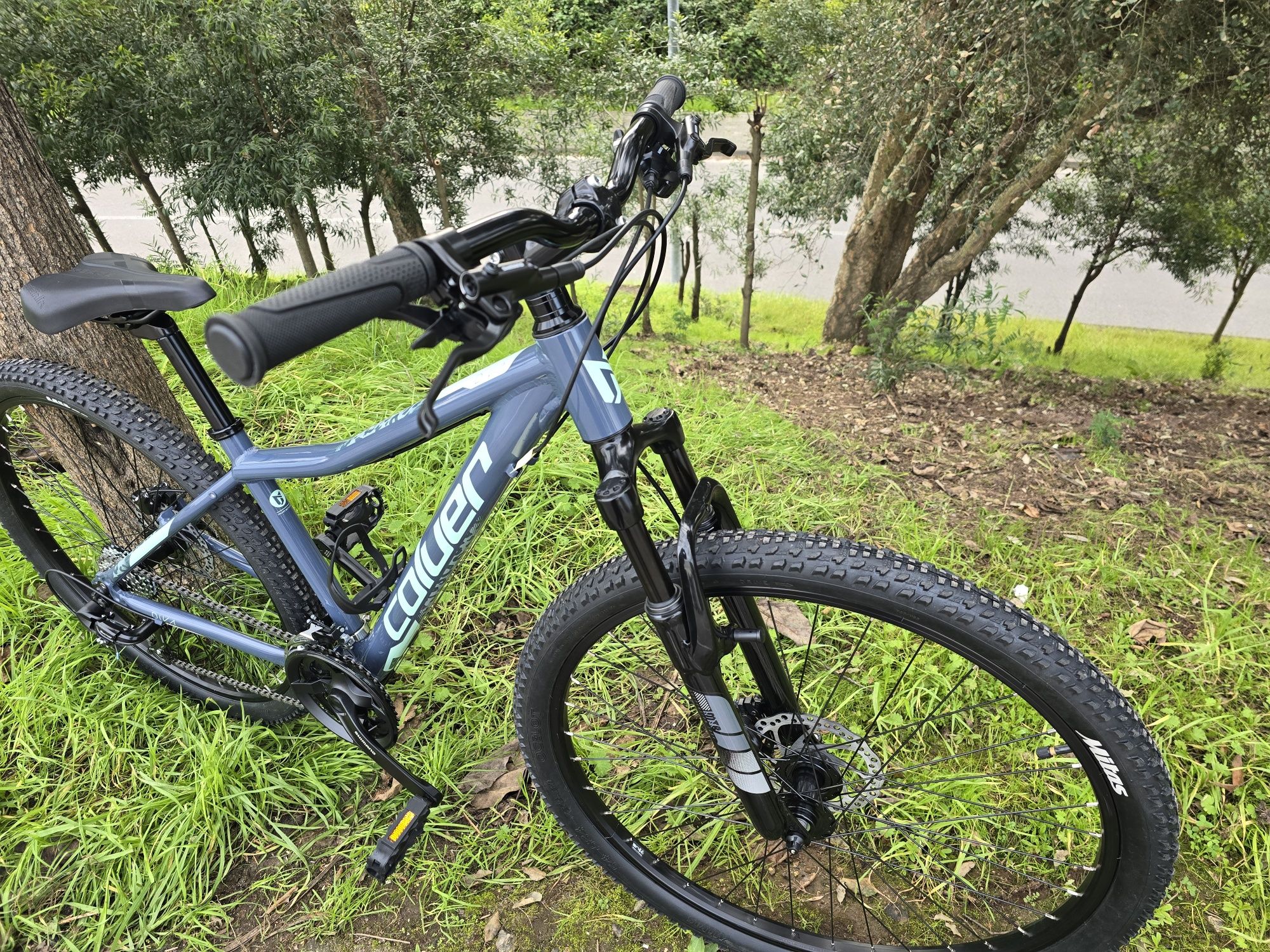 Btt 27.5 nova aluminio s travoes hidraulicos