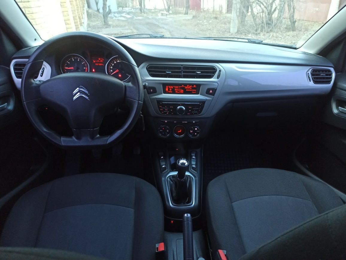 Продам Citroen С-Еlysee 2019 года 1.2 газ/бенз механика