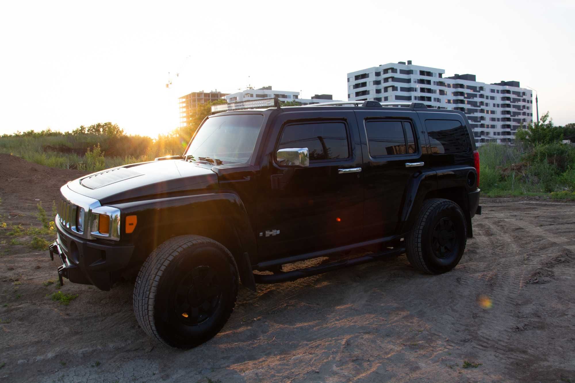 Настоящий Внедорожник Hummer H3 (рамный джип)