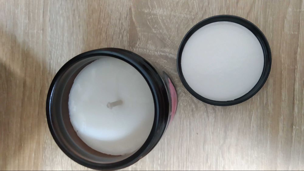 Nowa świeca sojowa naturalna - dzika róża - marka Flagolie