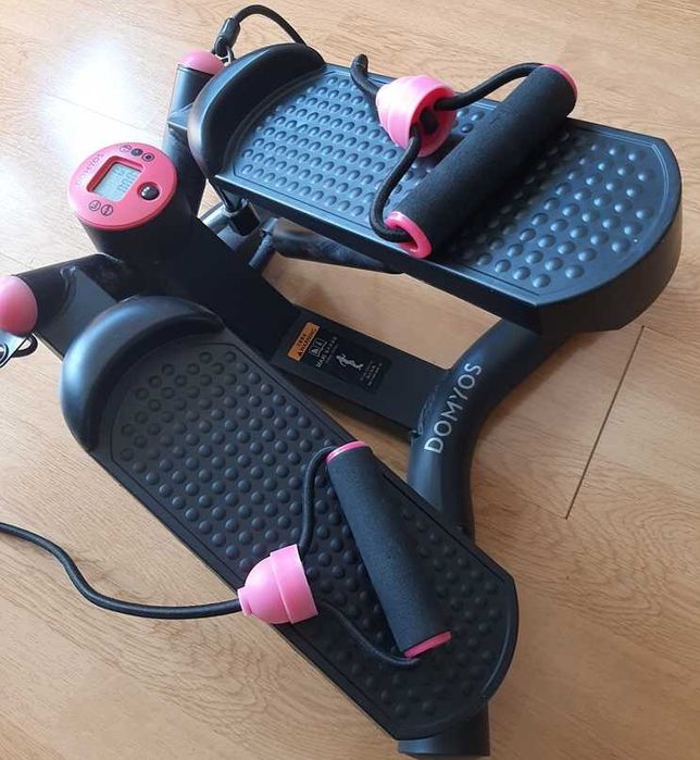 Stepper skrętny z linkami.