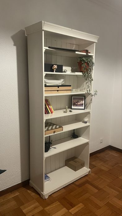 Estante IKEA seminova