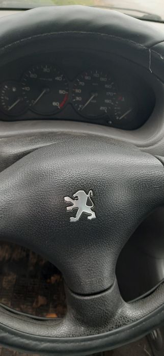 Продам пежо 206.