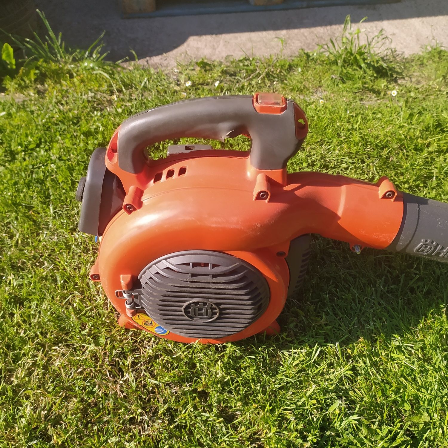 Dmuchawa Husqvarna 125 BV