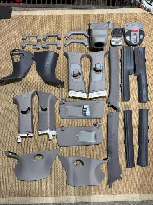 Накладка стійки KIA EV9