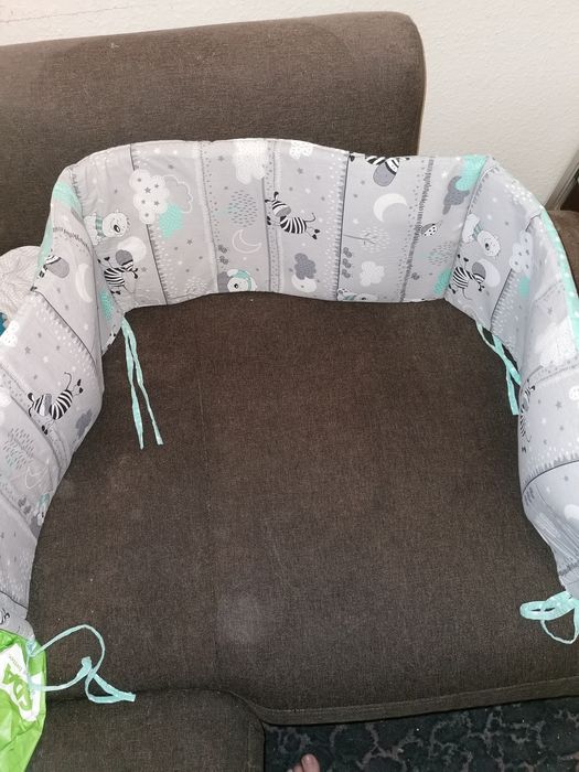 Ochraniacz do łóżeczka