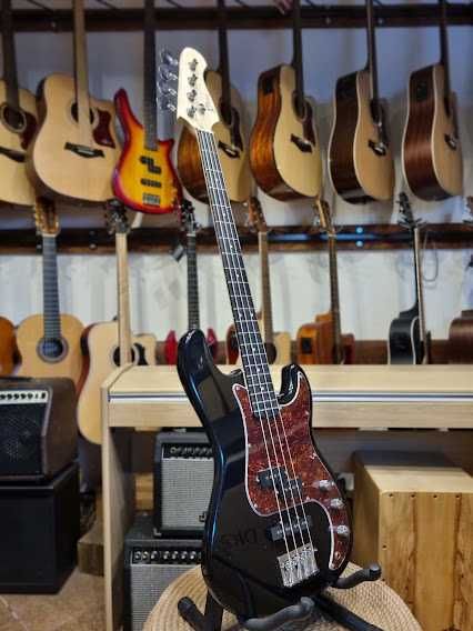 Prima EB-224 BK gitara basowa 4-strunowa typu precision bass EB224 BK