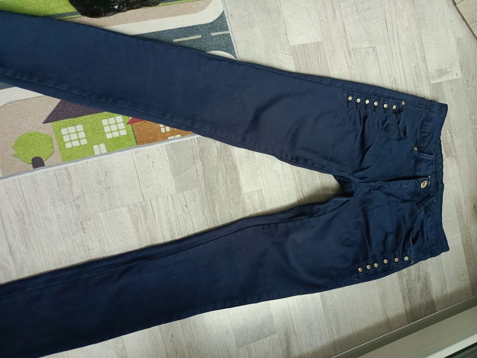 Spodnie jeansowe damskie 27