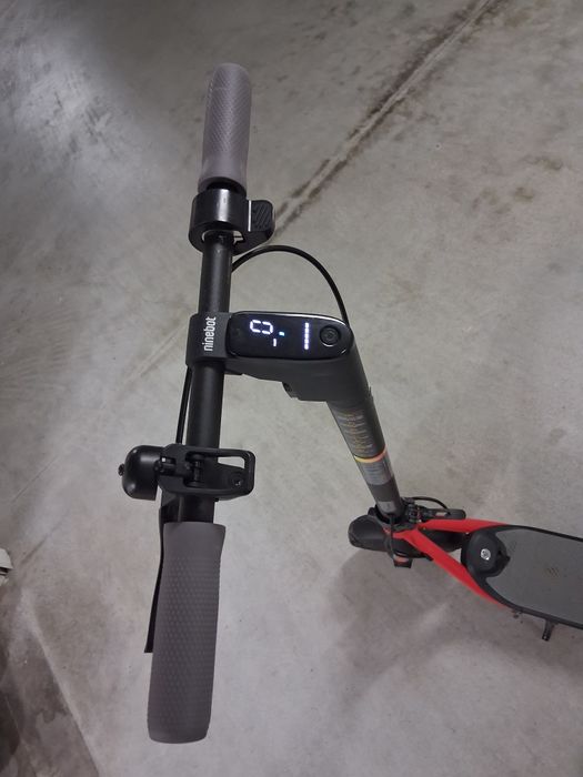 Trotineta elétrica Nineboot D18