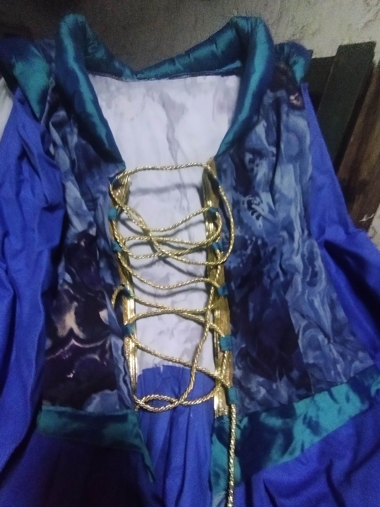 Vestido medieval de rainha/princesa para feira medieval ou carnaval