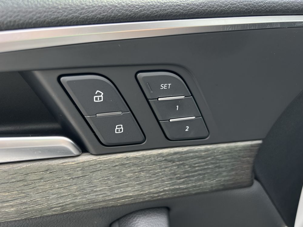 Audi A4B9 Ultra