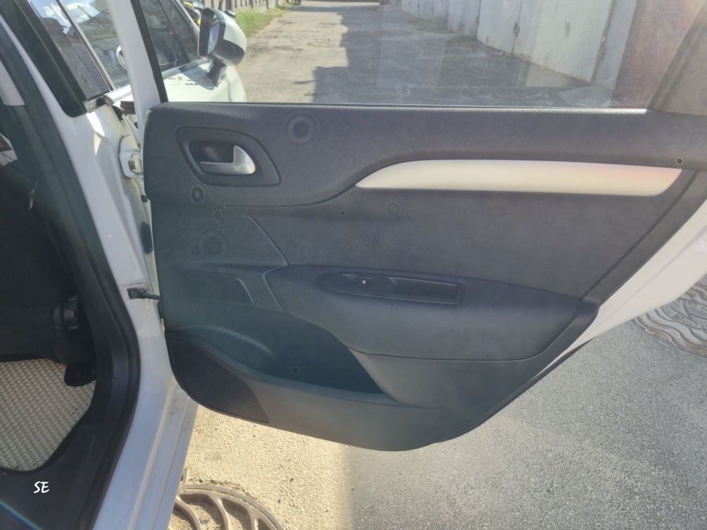 Продам Citroen c4 b2 2013