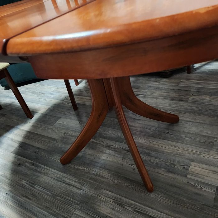 * REZERWACJA * Stół okrągły rozkładany