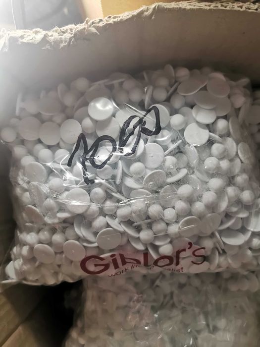 guziki do bluz kucharskich, różne kolory, 27000 sztuk