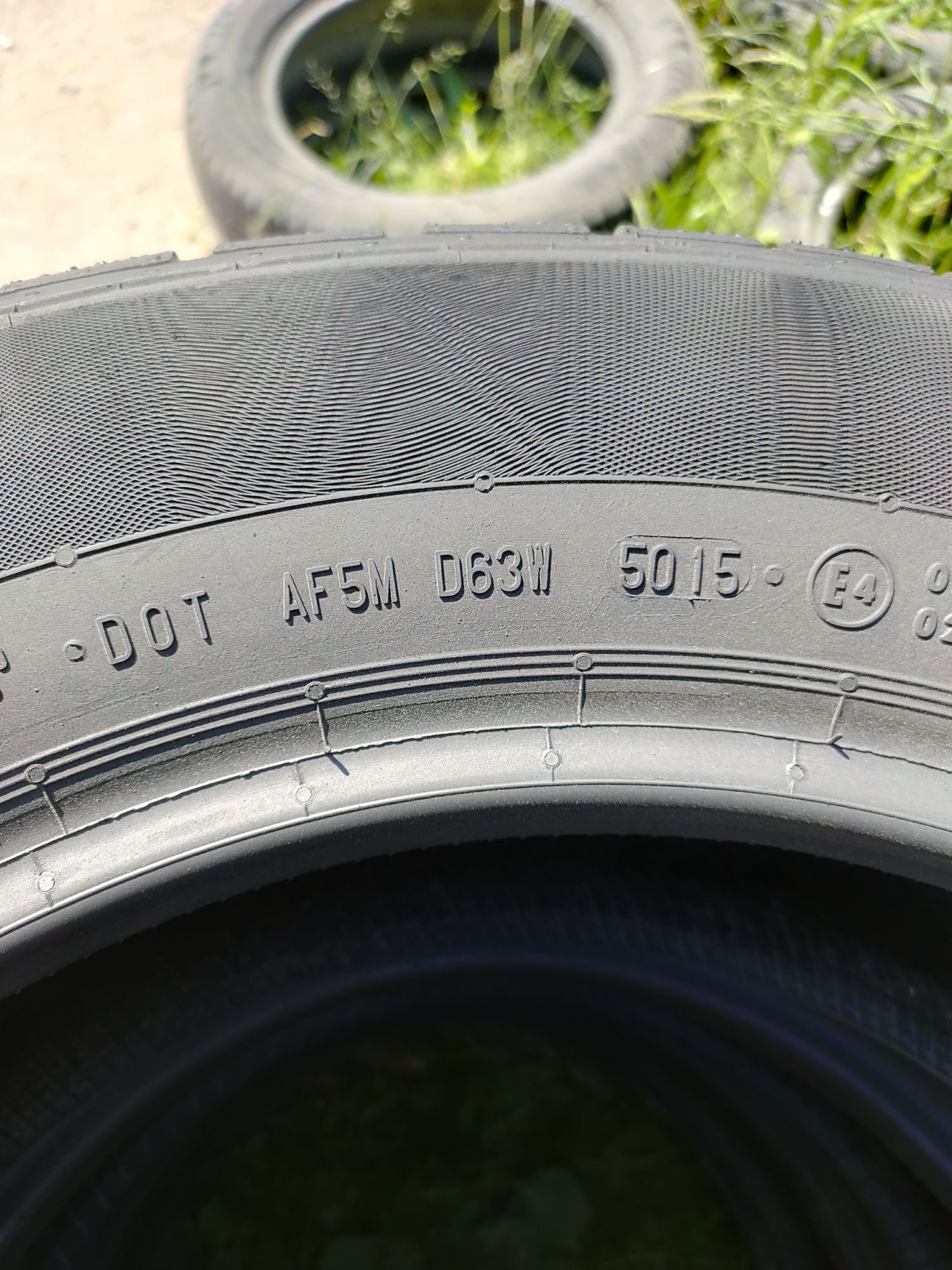 061 1x215/60R16 95V Continental TS815 WinterContact 2015r 8.5mm FAKTUR