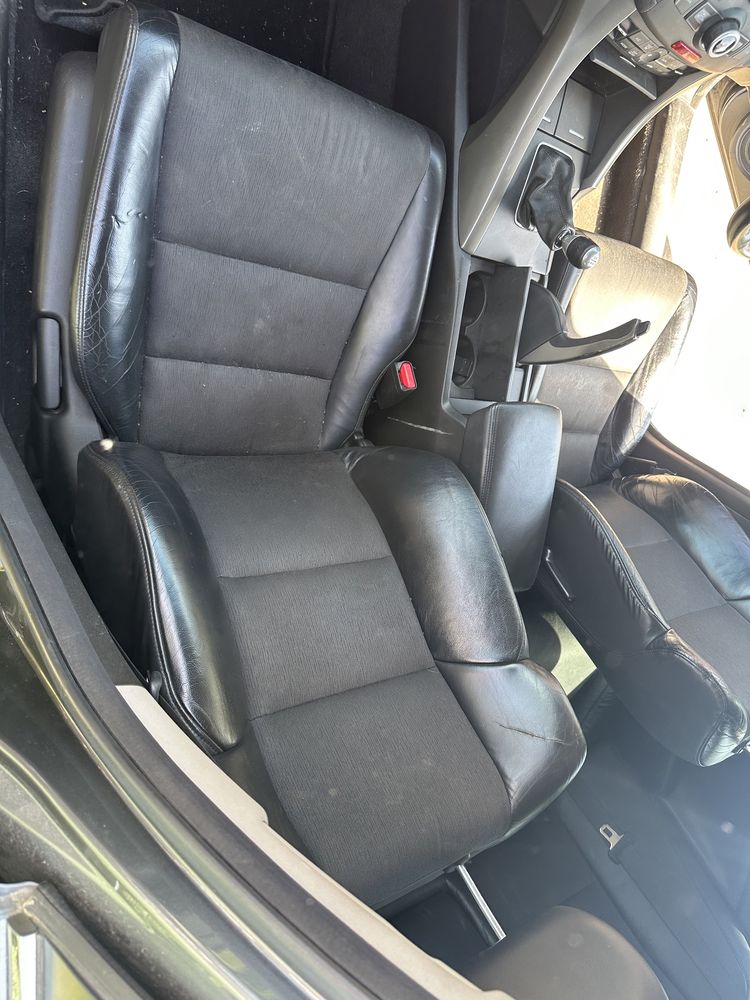 Салон сидіння сідушки дверні карти автосидіння Honda Accord 8 08-15