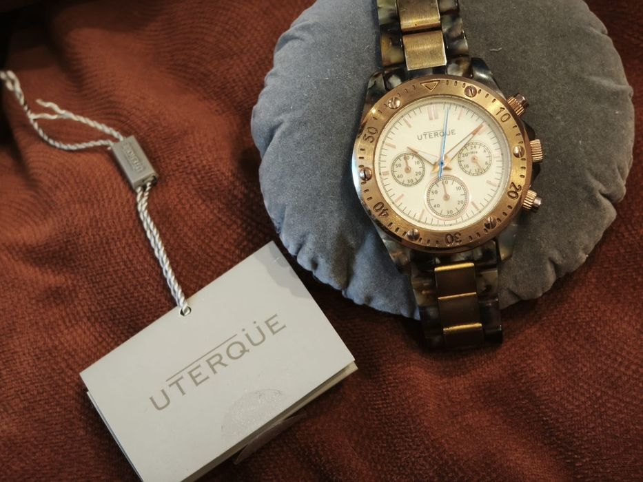 Relógio da marca Uterqüe