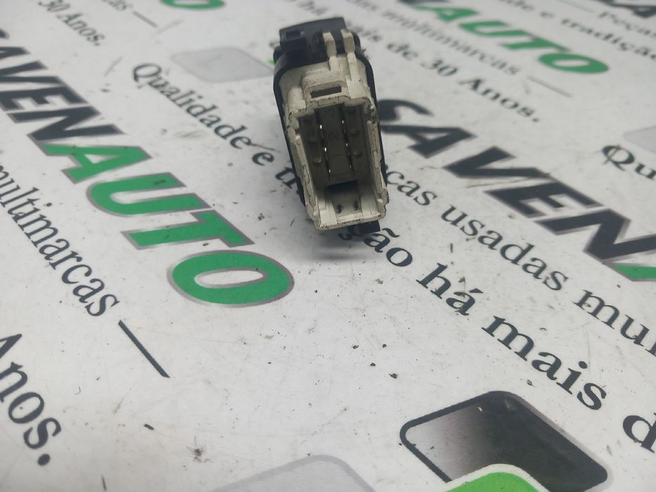 Comando / botão / interruptor vidros trás esquerdo RENAULT Clio II (BB