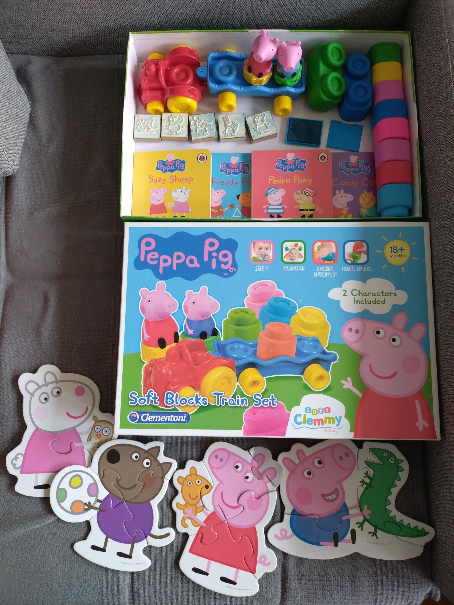 Zestaw Peppa clementoni pociąg. Puzzle, książki angielski, pluszaki