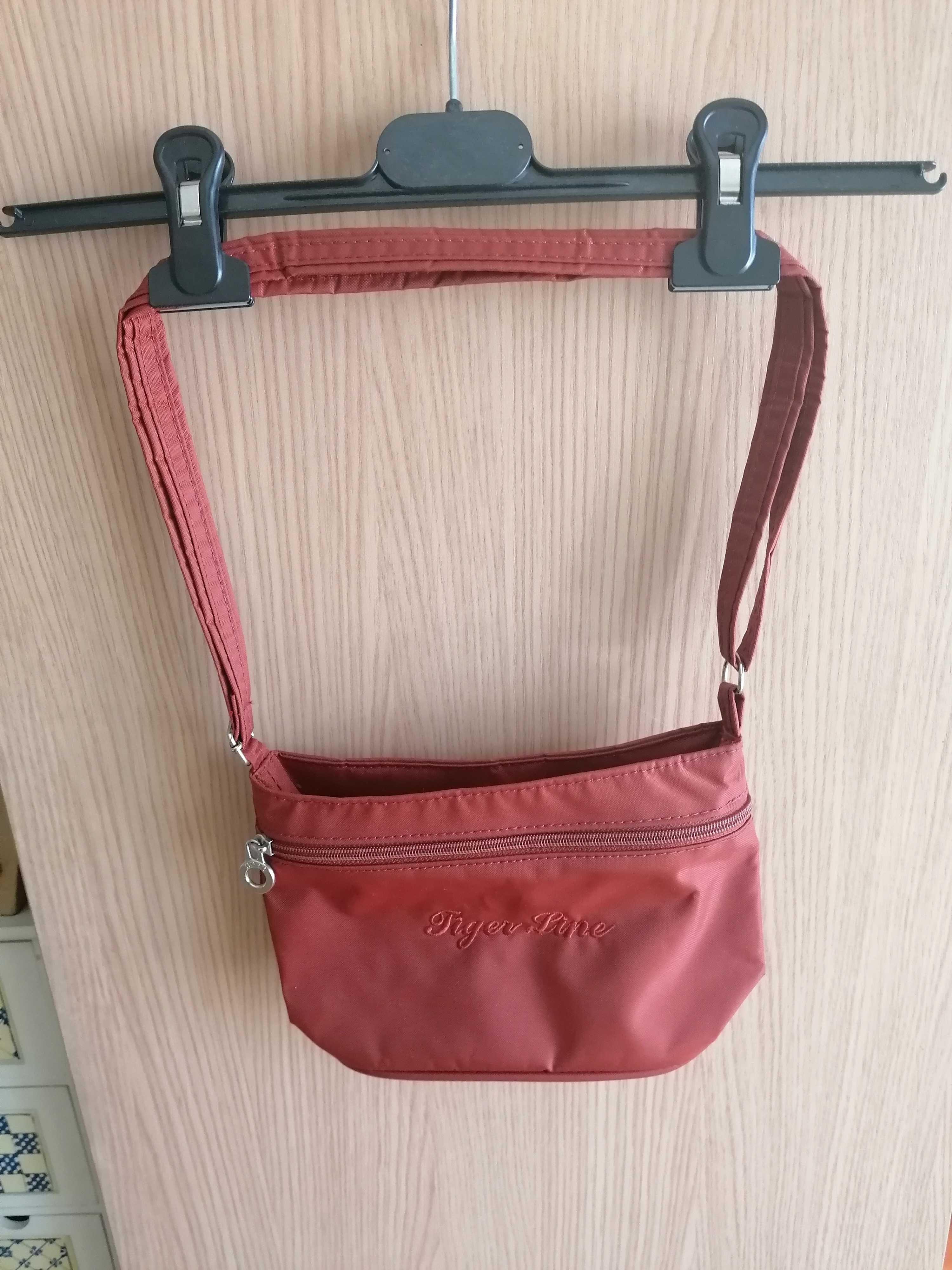 Bolsa Pequena Cor de Tijolo