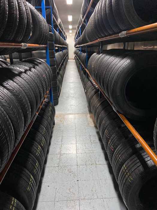 Pneus Semi-Novos 215/55R17