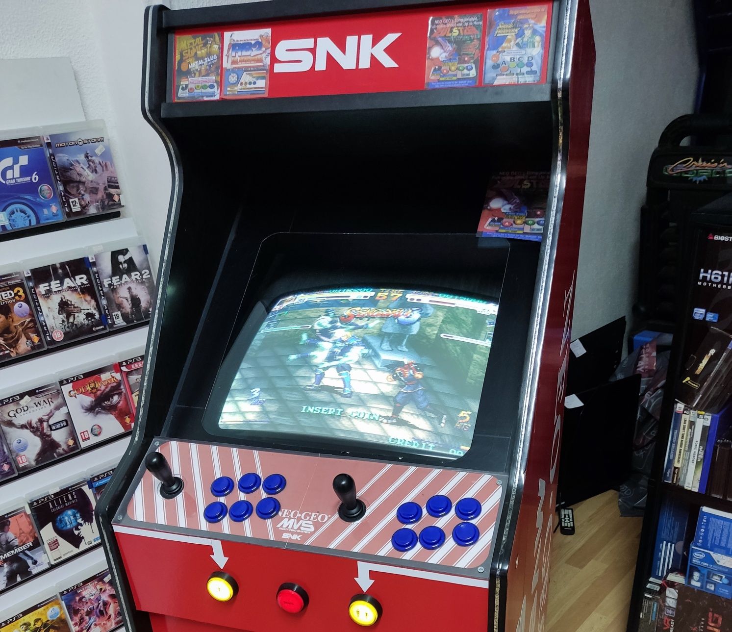 Maquina de arcade com 650 jogos