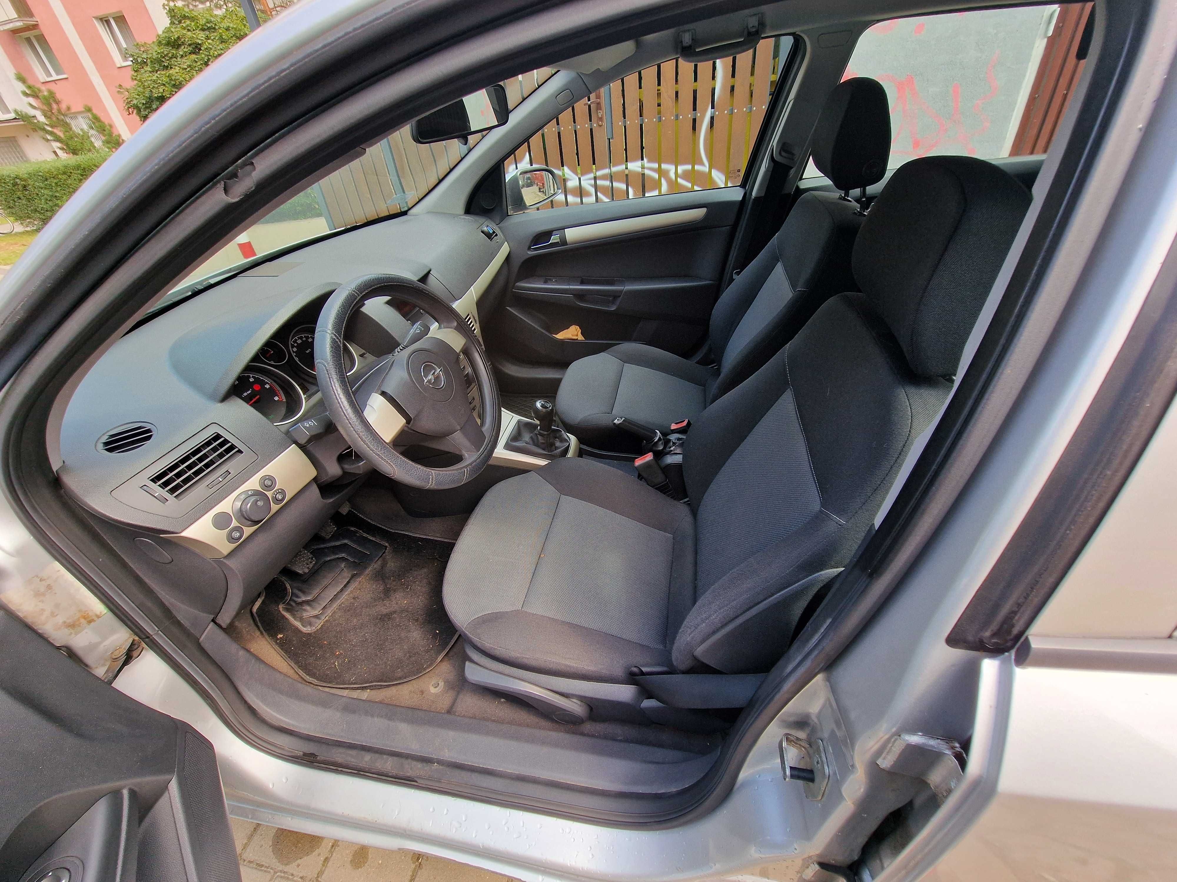 Opel Astra Station Wagon z silnikiem Diesla z 2007