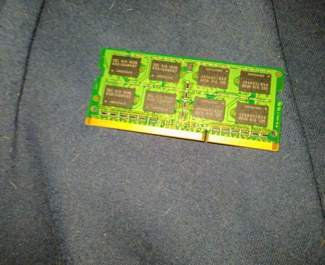 Memória RAM 2 GB ddr3 1333 Sodimm