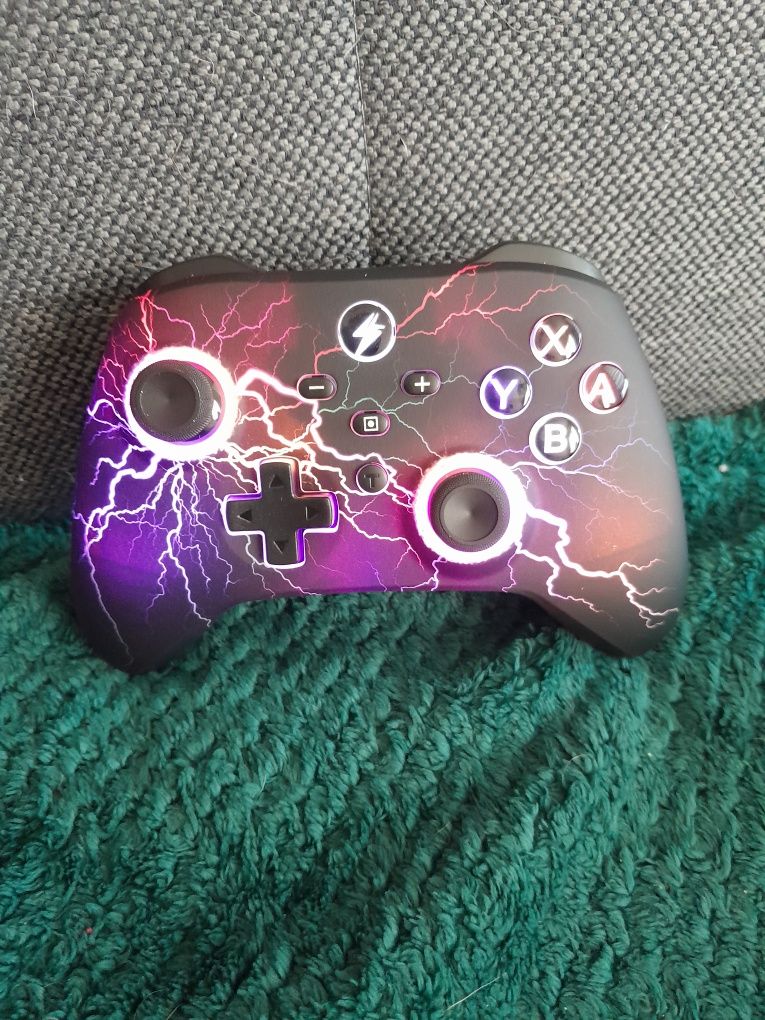 Kontroler bezprzewodowy NS/PC/Android/IOS RGB Turnbo Function